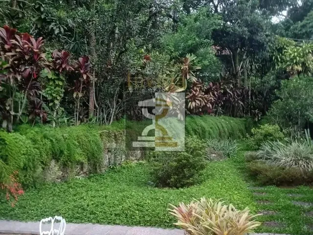 Imagem: Terreno para Venda com 360M2 com Jardim