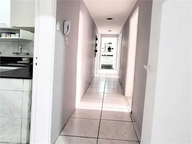 Imagem 14: Apartamento para Alugar com 3 Quartos no Condomínio Edificio Bartolomeu Portela, Rio De