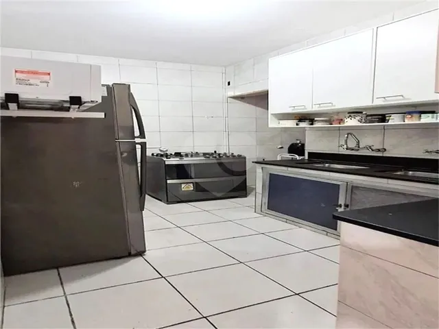 Imagem 16: Apartamento para Alugar com 3 Quartos no Condomínio Edificio Bartolomeu Portela, Rio De