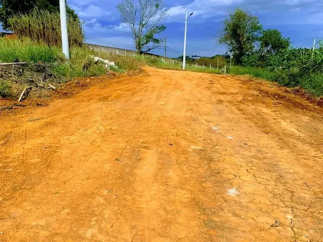 Imagem: Terreno com Área de Lazer e Natureza