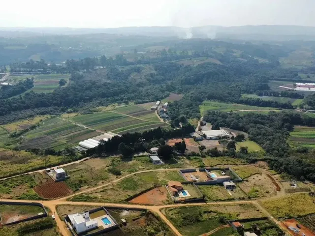 Imagem 3: Terreno com Área de Lazer e Natureza