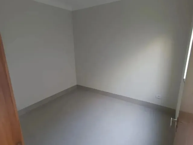 Imagem 6: Casa À Venda em Maringá, Jardim Monte Rei, com 3 Quartos, com 84 M²