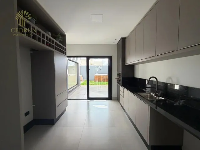 Imagem 3: Casa À Venda em Maringá, Bom Jardim, com 3 Quartos, com 130 M²
