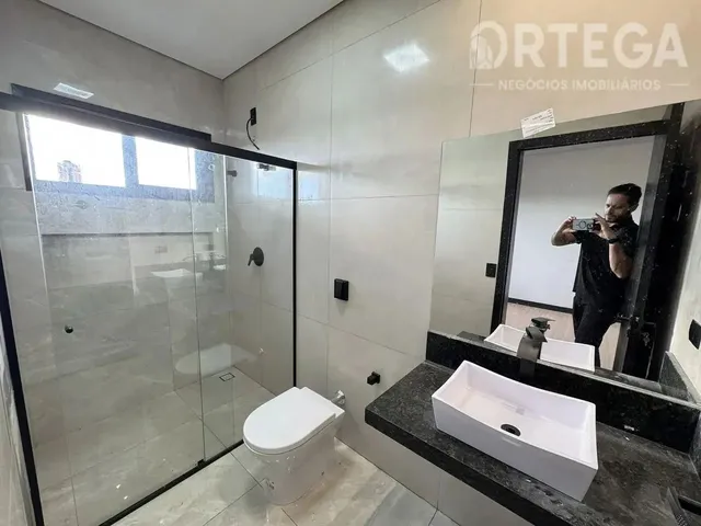 Imagem 13: Casa para Venda com 3 Suítes em Maringá - Pr