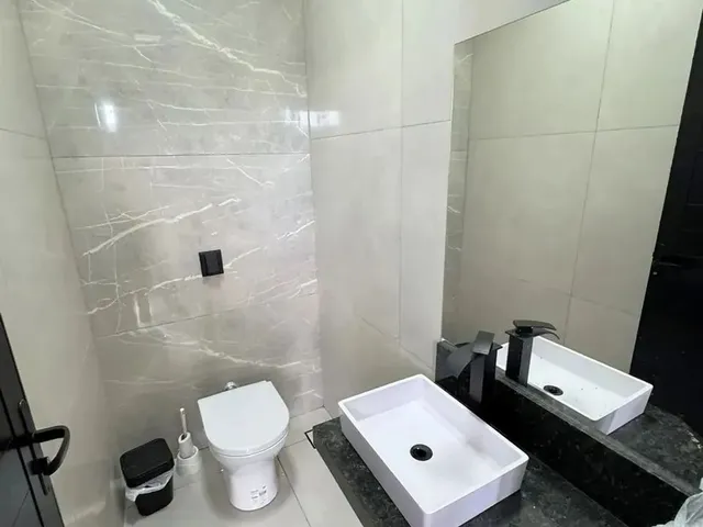 Imagem 16: Casa para Venda com 3 Suítes em Maringá - Pr