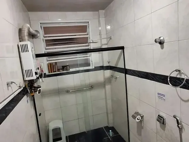 Imagem 2: Imóvel para Aluguel Tem 100 Metros Quadrados com 4 Quartos em Urca - Rio de Janeiro - Rj