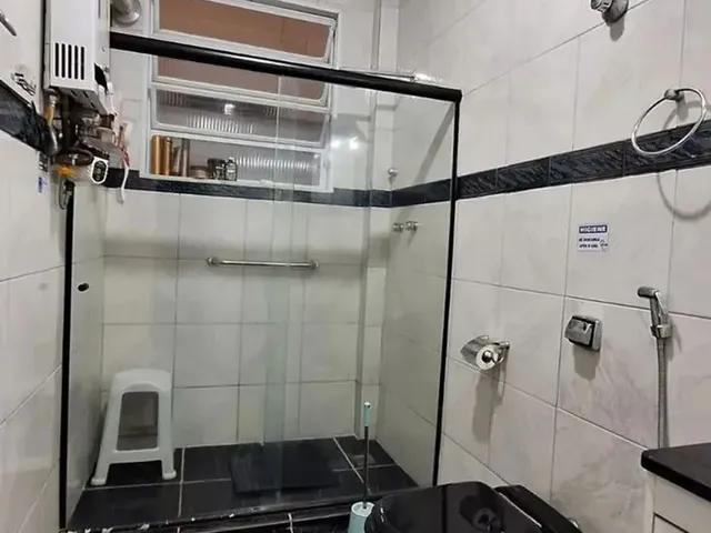 Imagem 3: Imóvel para Aluguel Tem 100 Metros Quadrados com 4 Quartos em Urca - Rio de Janeiro - Rj