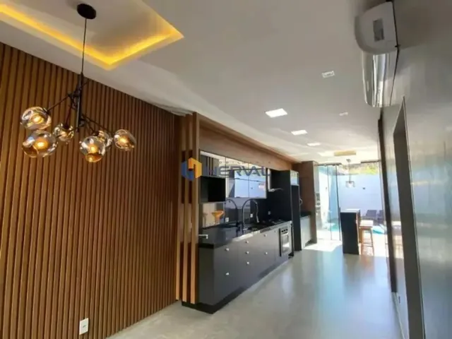 Imagem: Casa com 3 Quartos À Venda, 242 M² por