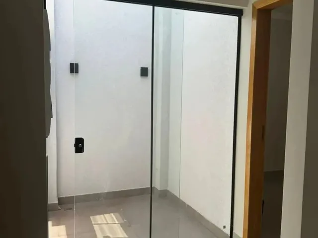 Imagem 2: Casa para Venda com 3 Quartos em Maringá - Pr