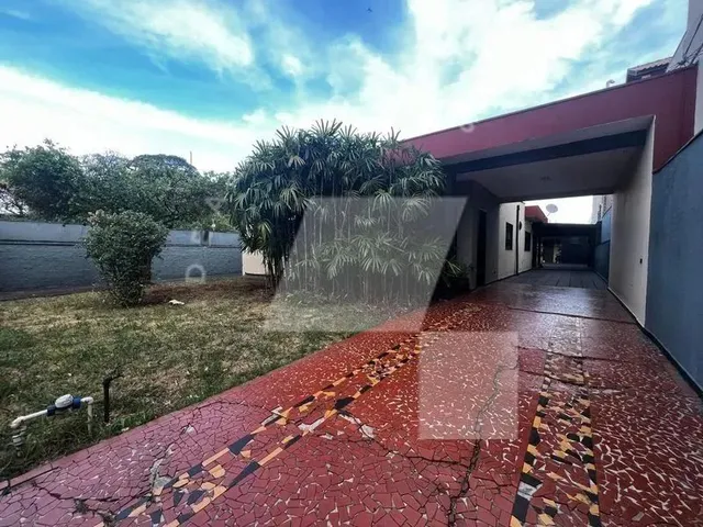 Imagem 1: Casa a Venda no Bairro Zona 05 - Maringá/Pr