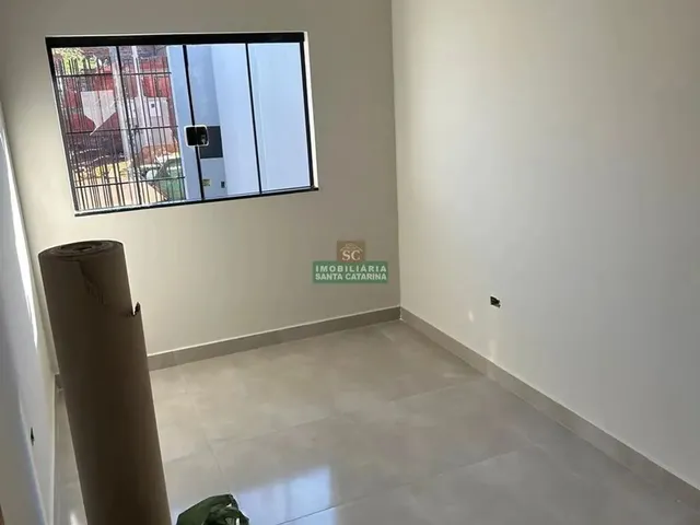 Imagem 5: Casa À Venda em Sarandi, Jardim Universal, com 2 Quartos, com 65 M²