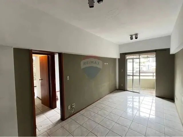 Imagem: Apto C/ Varanda e 2 Quartos no Coração