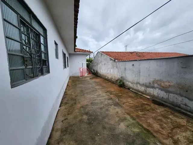 Imagem 8: Casa À Venda em Maringá, Jardim Oásis, com 3 Quartos, com 162.63 M²