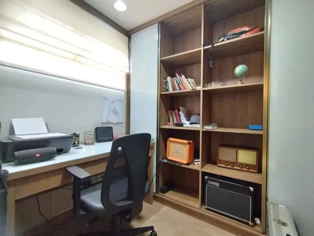 Imagem 9: Sobrado À Venda em Maringá, Zona 05, com 3 Quartos, com 273.26 M²