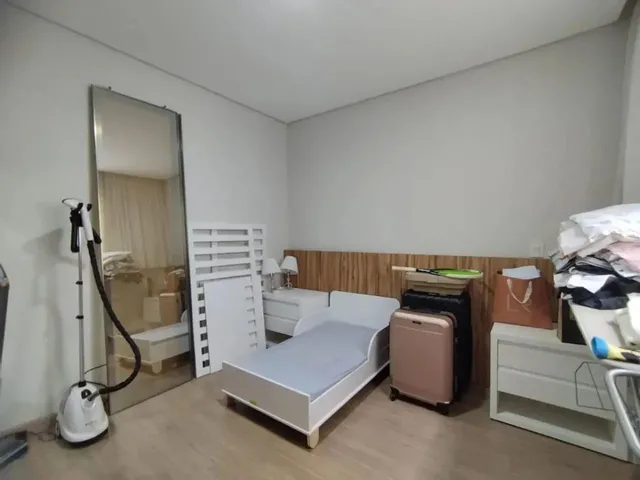 Imagem 5: Sobrado À Venda em Maringá, Zona 05, com 3 Quartos, com 273.26 M²