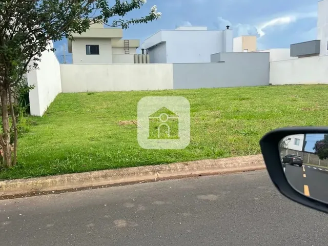 Imagem: Terreno para Venda no Bairro Novo Mundo