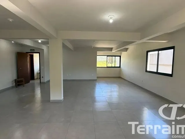 Imagem 10: Sala Comercial com 63 M², no 2O Piso, Próximo Ao Supermercado Silveira