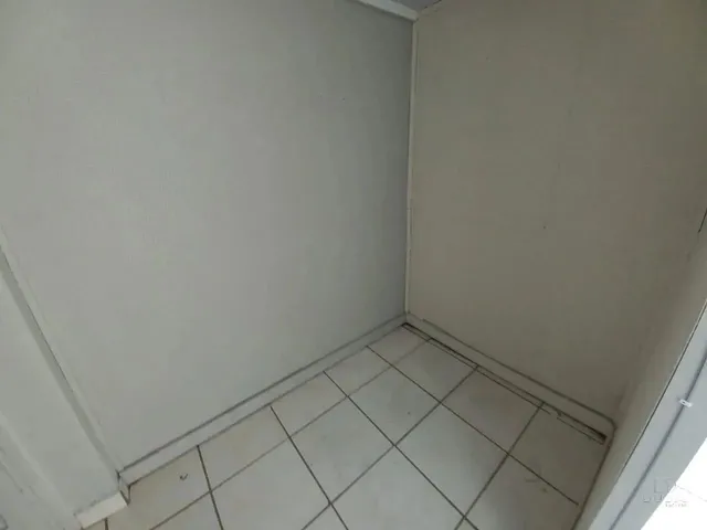 Imagem 12: Sala Comercial Térrea com 80 M², Um Banheiro