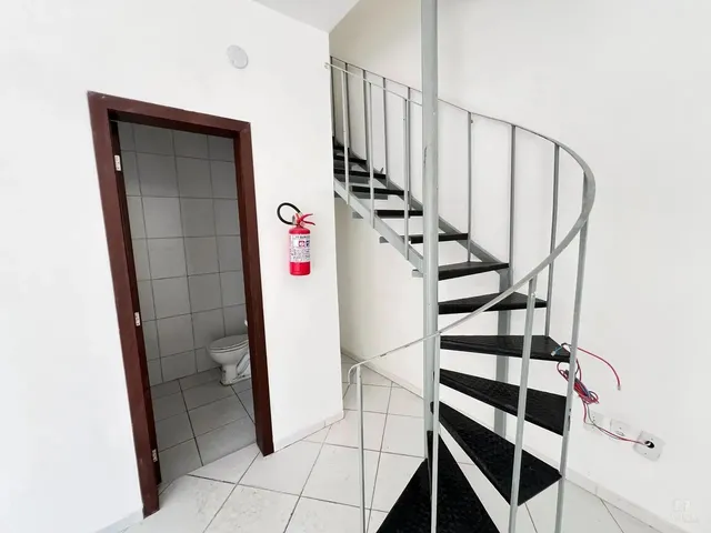 Imagem 3: Sala Comercial Térrea com 57,98 M² e Banheiro