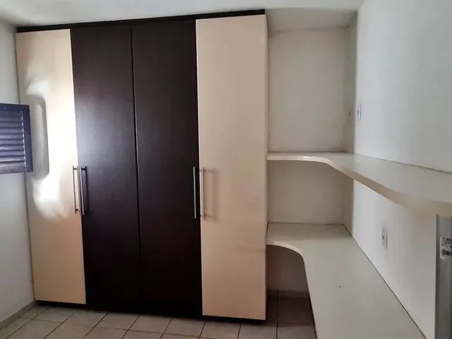 Imagem 9: Casa 4 Quartos nos Bancários