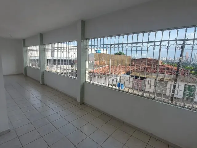 Imagem 3: Casa 4 Quartos nos Bancários