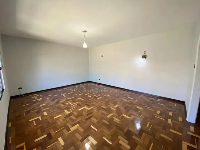 Imagem 11: Casa para Alugar Ou Vender com Piscina, 5 Quartos Sendo 1 Suíte na Região Oeste De
