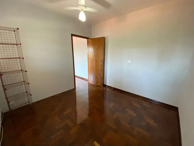 Imagem 14: Casa para Alugar Ou Vender com Piscina, 5 Quartos Sendo 1 Suíte na Região Oeste De