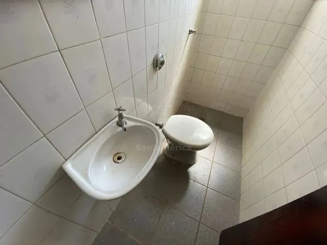 Imagem 7: Casa para Alugar Ou Vender com Piscina, 5 Quartos Sendo 1 Suíte na Região Oeste De