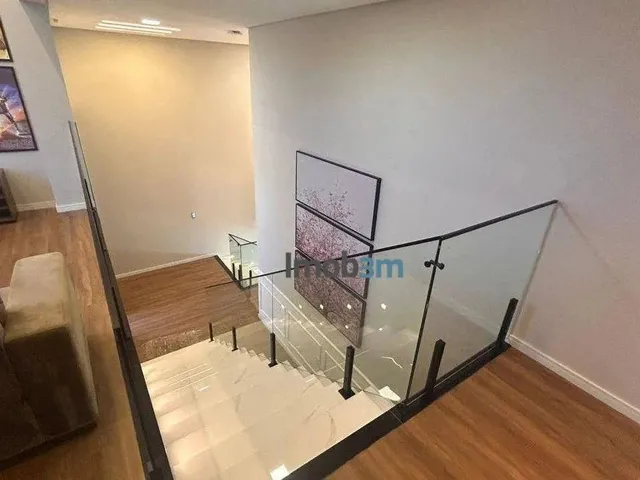 Imagem 4: Sobrado com 3 Dormitórios À Venda, 226 M² por R$ 1.770.000,00 - Universitário