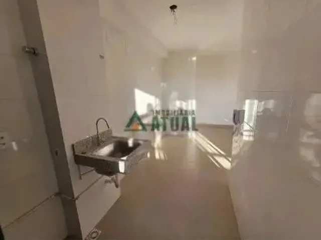 Imagem 9: Apartamento com 2 Quartos, Sendo 1 Suíte na Região Oeste