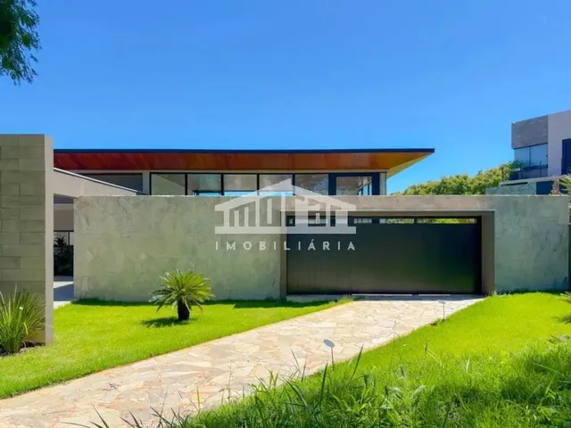 Imagem: Casa de Alto Padrão À Venda no Condomínio