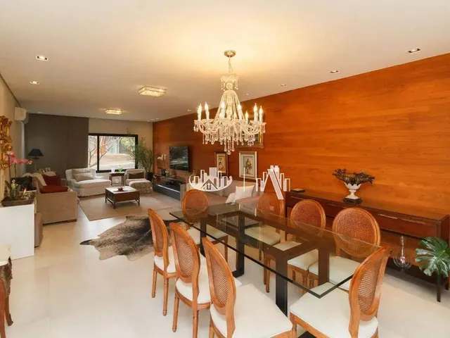 Imagem: Casa com 3 Suites À Venda, 250 M² por