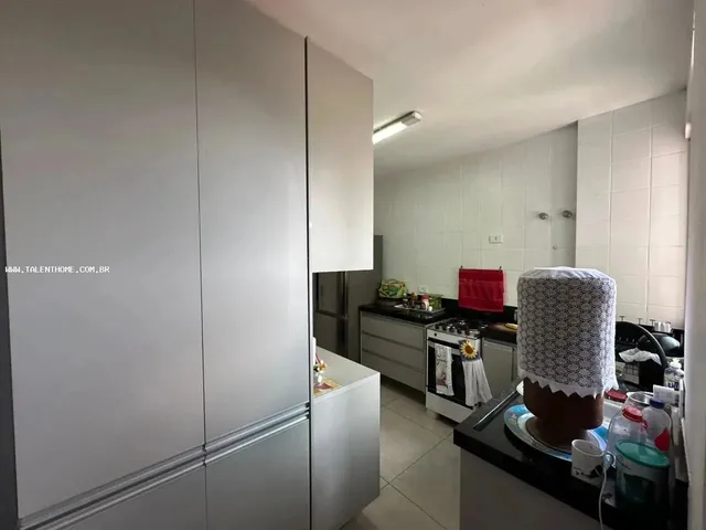 Imagem 12: Apartamento para Venda em Londrina, Centro, 3 Dormitórios, 1 Suíte, 3 Banheiros, 1 Vaga