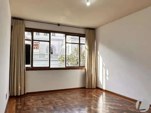 Imagem 1: Apartamento 3 Dormitórios À Venda Centro Histórico Porto Alegre/Rs