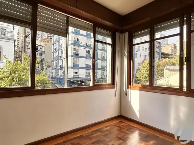 Imagem 3: Apartamento 3 Dormitórios À Venda Centro Histórico Porto Alegre/Rs