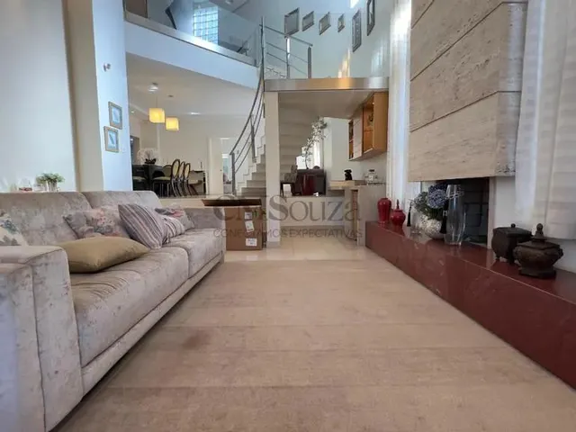 Imagem 2: Casa no Alphaville Imbuias 499,30M² Privativos, 4 Suítes, Piscina e Espaço Gourmet