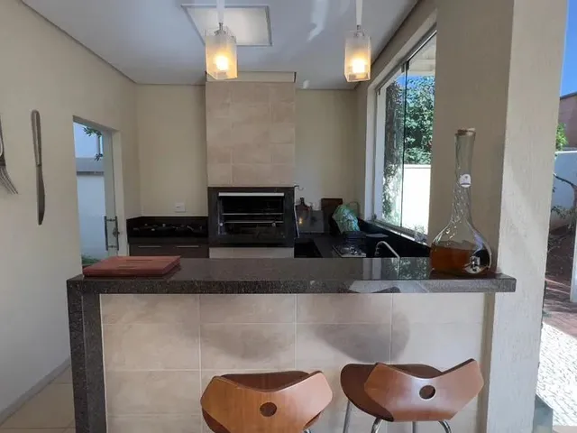Imagem 6: Casa no Alphaville Imbuias 499,30M² Privativos, 4 Suítes, Piscina e Espaço Gourmet