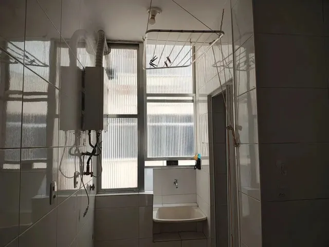 Imagem 2: Imóvel para Aluguel Tem 35 Metros Quadrados com 2 Quartos em Centro - Rio de Janeiro - Rj