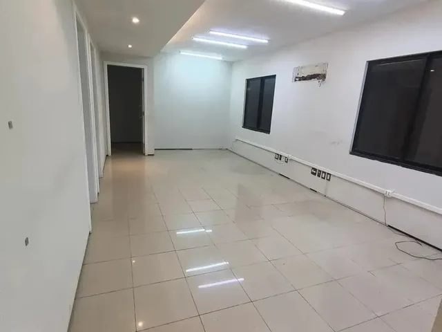 Imagem: Casa Comercial com 10 Salas