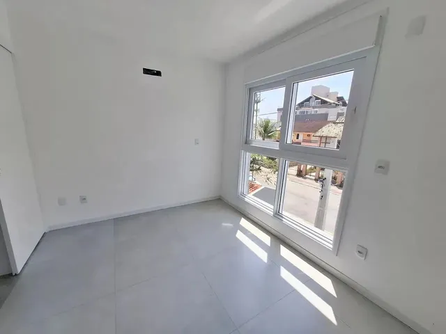 Imagem 8: Apartamento 02 Dormitórios Novo - 100 Metros da Praia - Elevador, Garagem E
