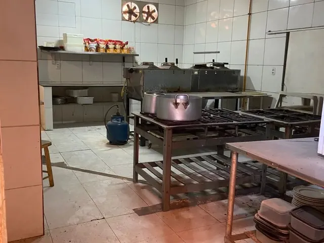 Imagem 9: Prédio Comercial Contendo 3 Imóveis ( Oportunidade
