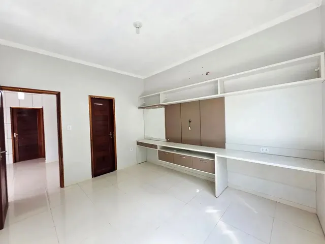 Imagem 3: Blue Maison - 3 Quartos Sendo Um Suíte Próximo a Nova Moaçara