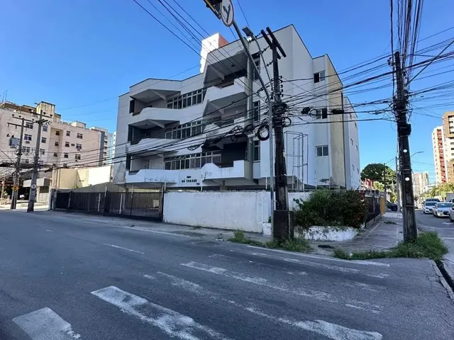 Imagem 4: Edifício para Aluguel com 1600 M2, 23 Vagas de Garagem, 03 Andares e Escritório Lateral