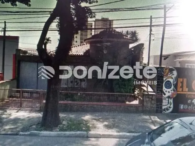 Imagem: O terreno possui 380m² de Área e está localizado em