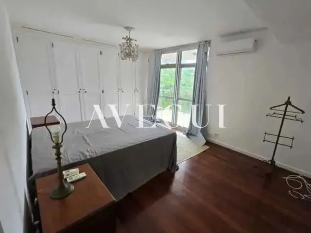 Imagem 2: Apartamento na Atlântica com Varanda, 356M², 3 Quartos, Suítes, Área de Lazer, 4