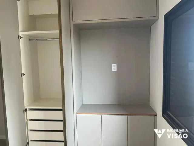Imagem 3: Apartamento para Aluguel no Mercês com 02 Quartos com Armários e Garagem com 02 Vagas