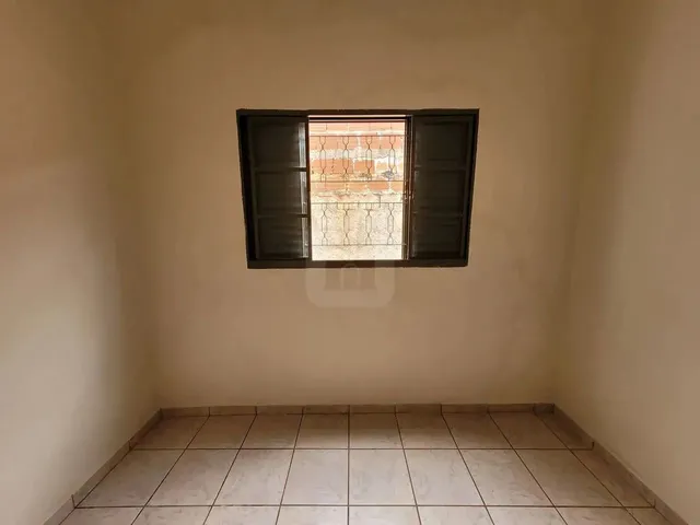 Imagem 7: Casa Paravenda no Bairro Granada