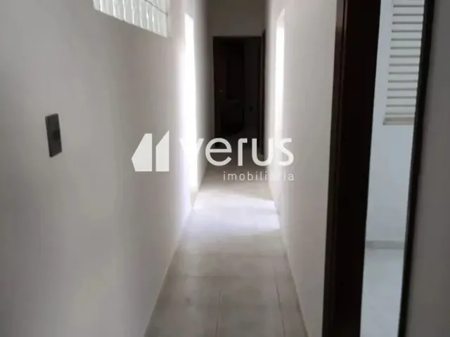 Imagem 16: Imóvel para Aluguel Possui 196 Metros Quadrados com 3 Quartos