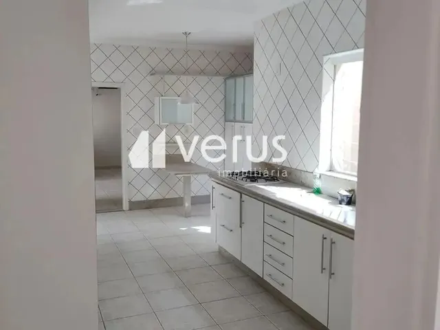 Imagem 8: Imóvel para Aluguel Possui 196 Metros Quadrados com 3 Quartos