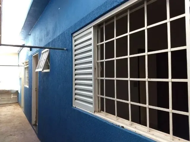 Imagem: Casa em Uberaba / Fundos - Quarto, Sala